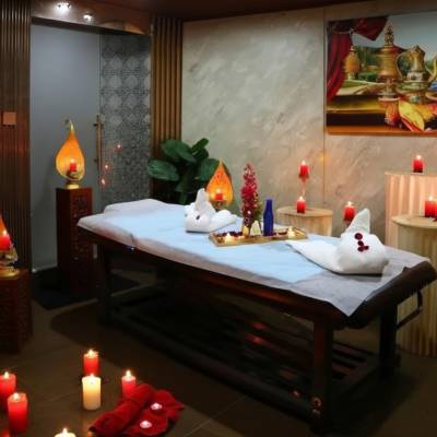 رَجُل أَرْبَعِينِي رَجُل أَرْبَعِينِي